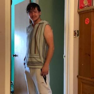 Meet your Posher, Timothy